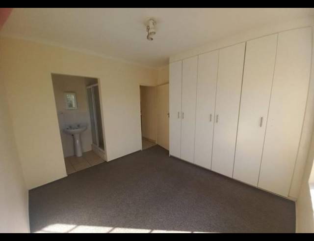 2 BEDROOM APARTMENT FOR SALE IN STRUBENSVALLEI